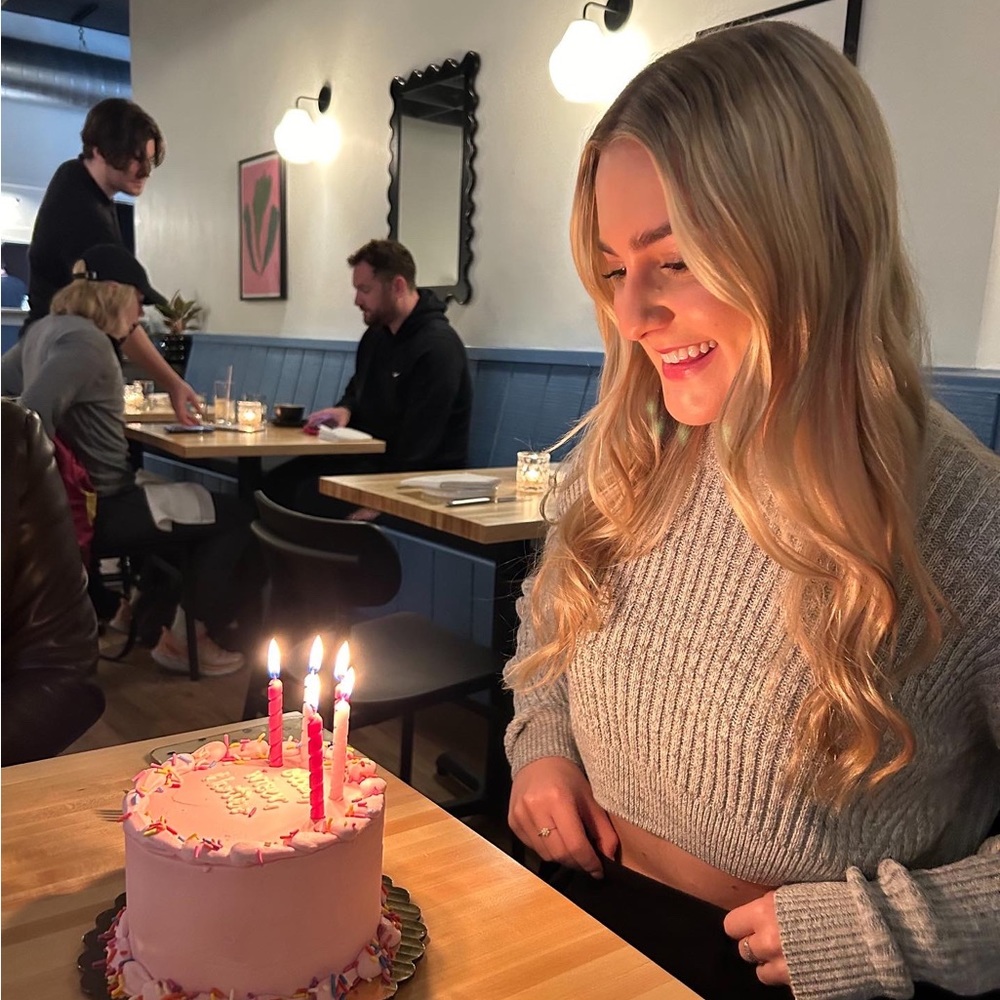 Meet your Posher, Sara